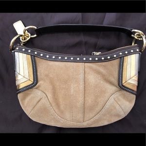 Small Pre-owned Coach purse